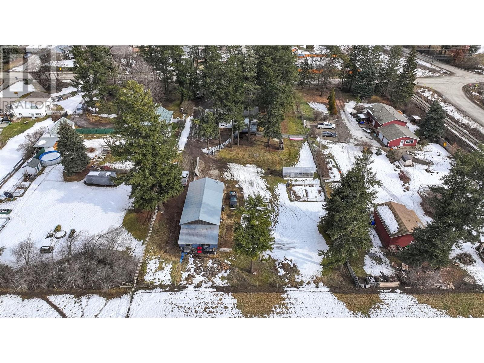 9742 Park Lane, Lavington, British Columbia  V1B 3E5 - Photo 66 - 10335184