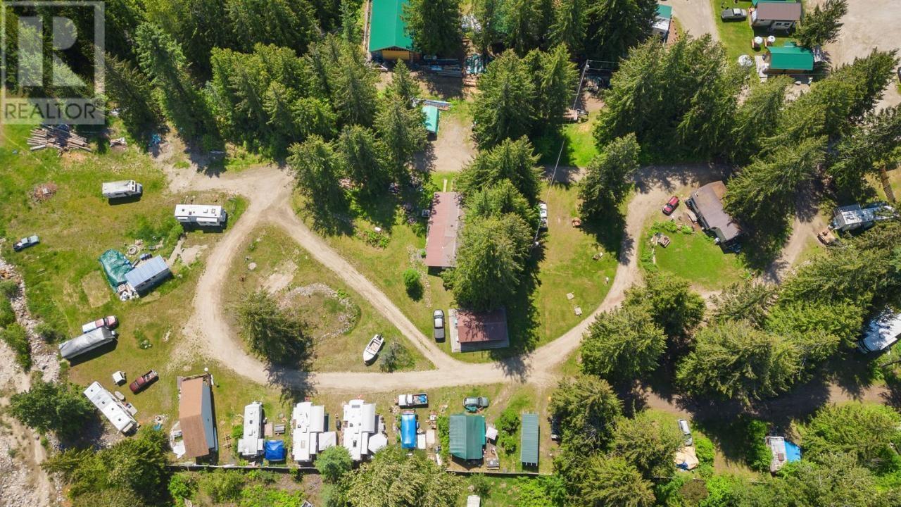 16070 3A Highway, Crawford Bay, British Columbia