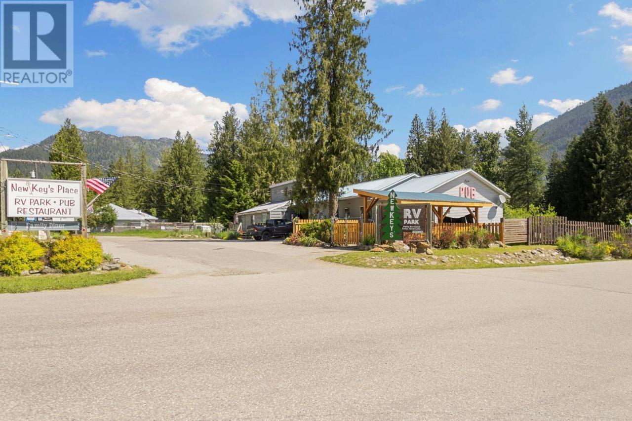 16070 3a Highway, Crawford Bay, British Columbia  V0B 1E0 - Photo 16 - 10337093
