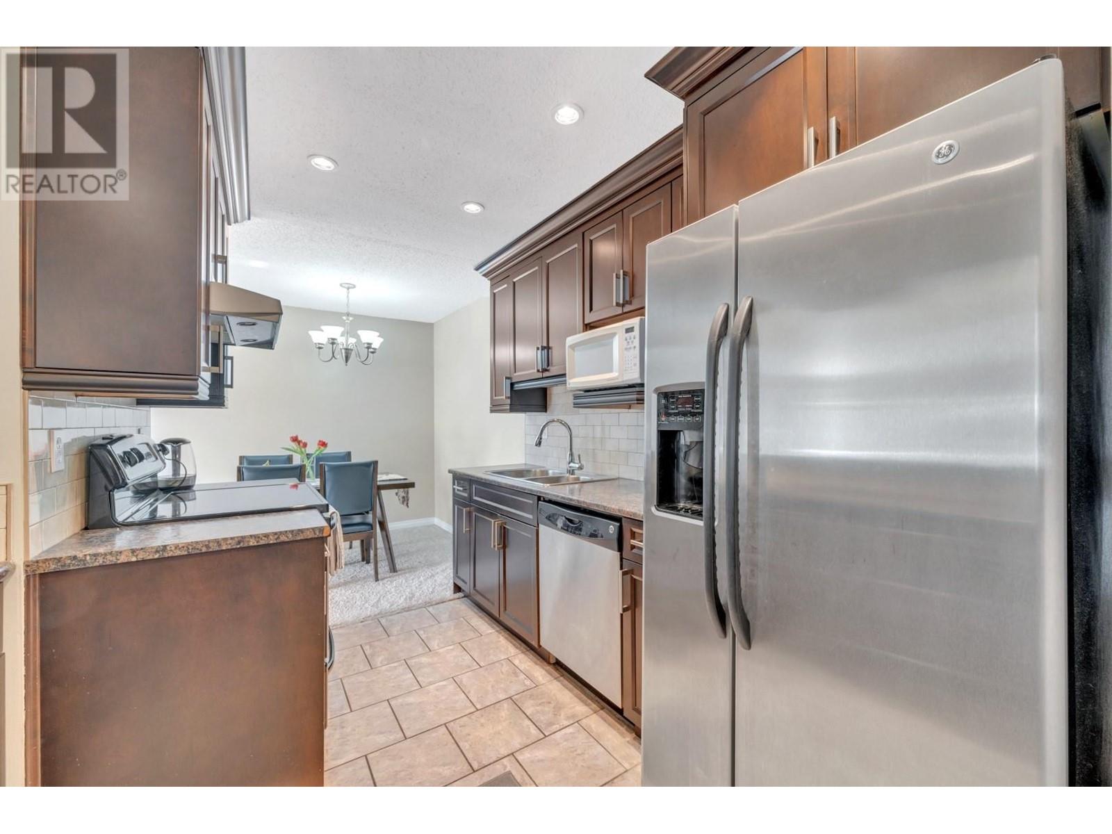 308 1155 Ross Road, North Vancouver, British Columbia  V7K 1C6 - Photo 3 - R2971684