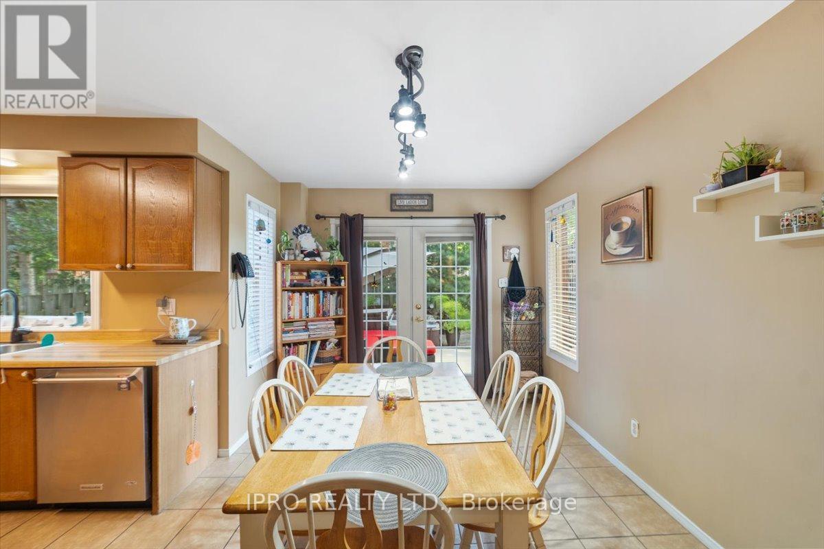 77 Lord Simcoe Drive, Brampton, Ontario  L6S 5H1 - Photo 10 - W11994523