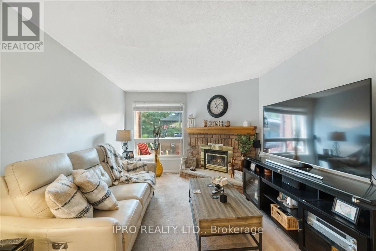 77 Lord Simcoe Drive, Brampton, Ontario  L6S 5H1 - Photo 11 - W11994523