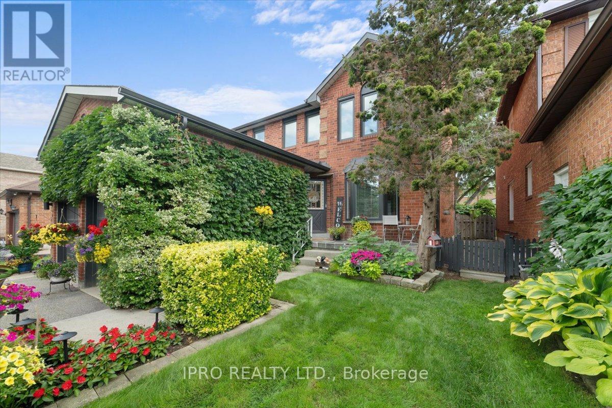 77 Lord Simcoe Drive, Brampton, Ontario  L6S 5H1 - Photo 6 - W11994523