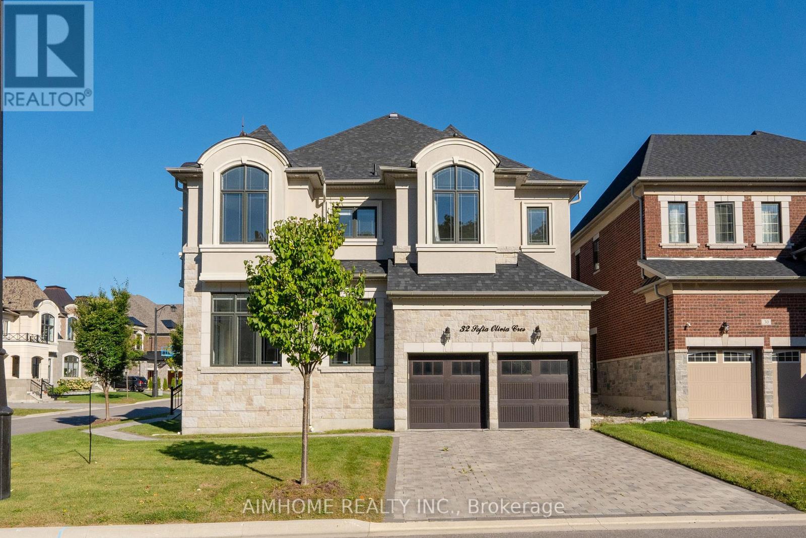 32 SOFIA OLIVIA CRESCENT, Vaughan, Ontario