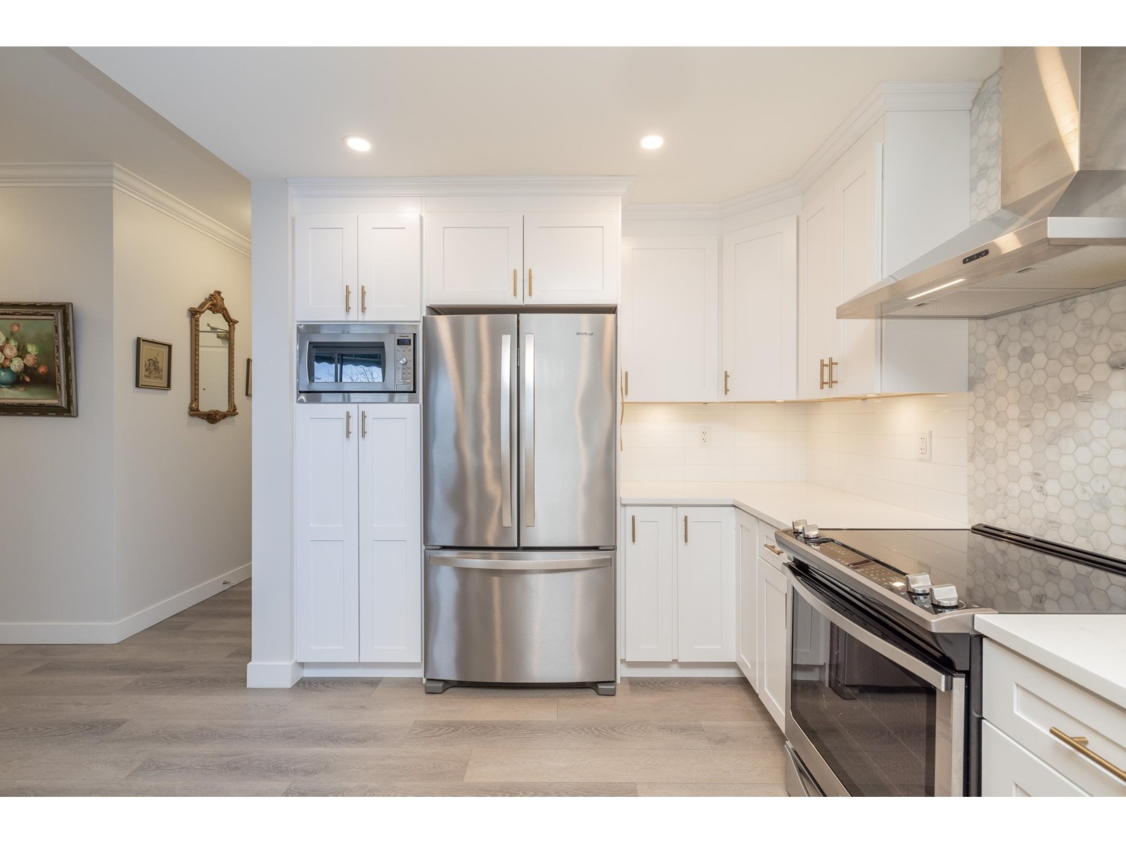 Property at 411 1785 MARTIN DRIVE image 5