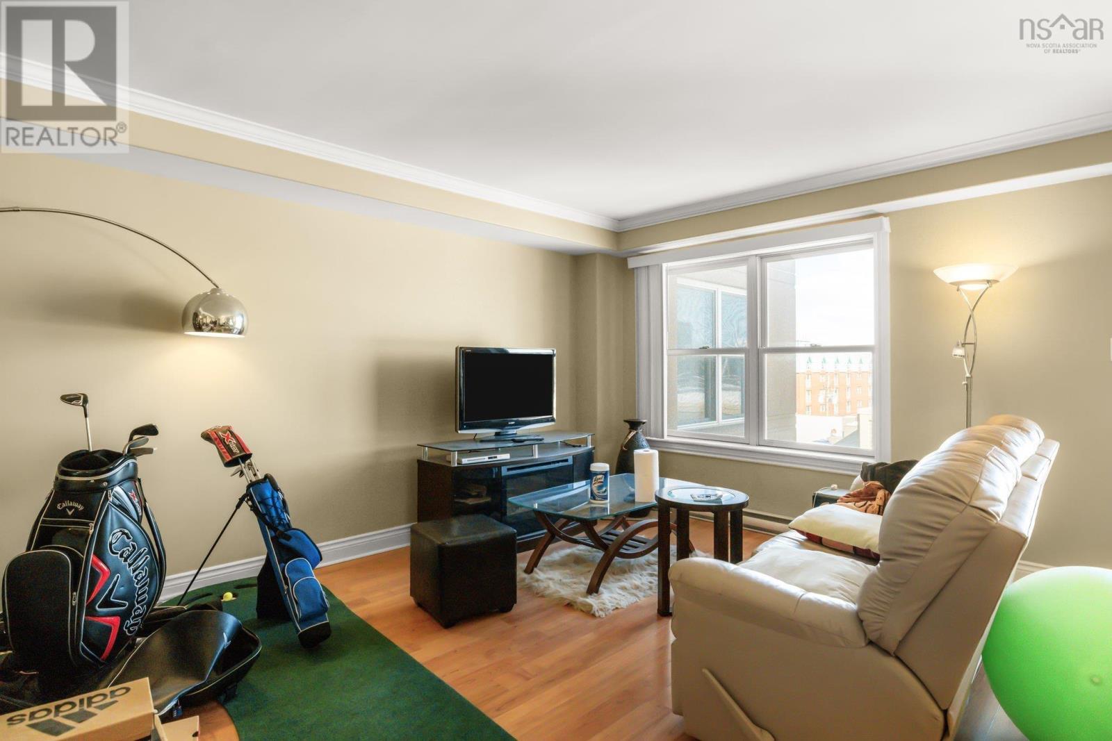 Property at 404 5234 Morris Street image 2