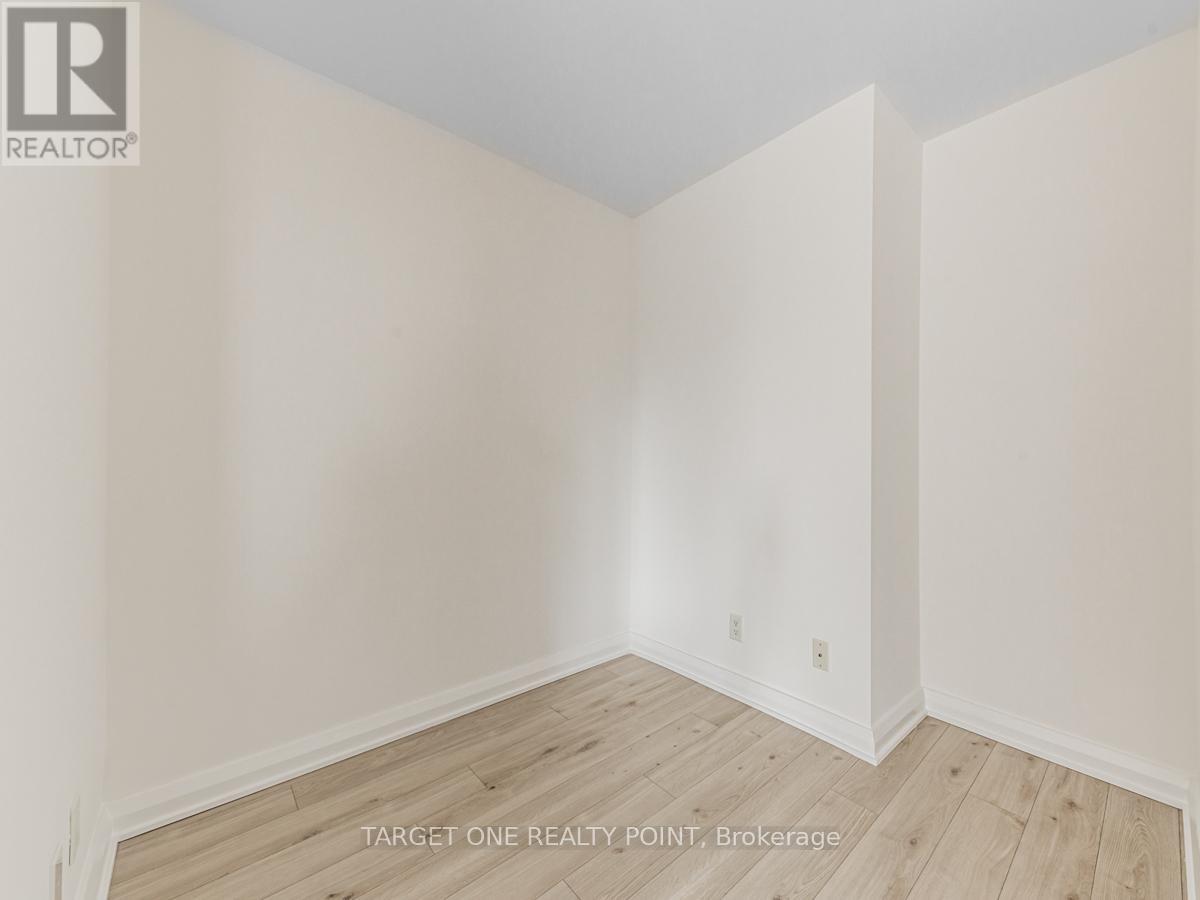 1617 - 155 Yorkville Avenue, Toronto, Ontario  M5R 0B4 - Photo 16 - C11994578