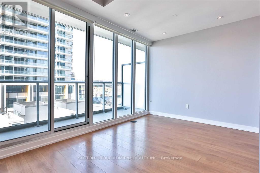 512 - 115 Mcmahon Drive, Toronto, Ontario  M2K 2X9 - Photo 8 - C11994581