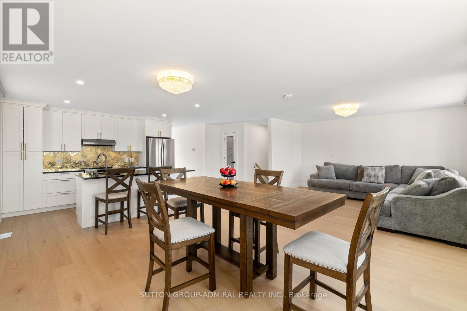 Property at 95 MCCABE STREET image 5