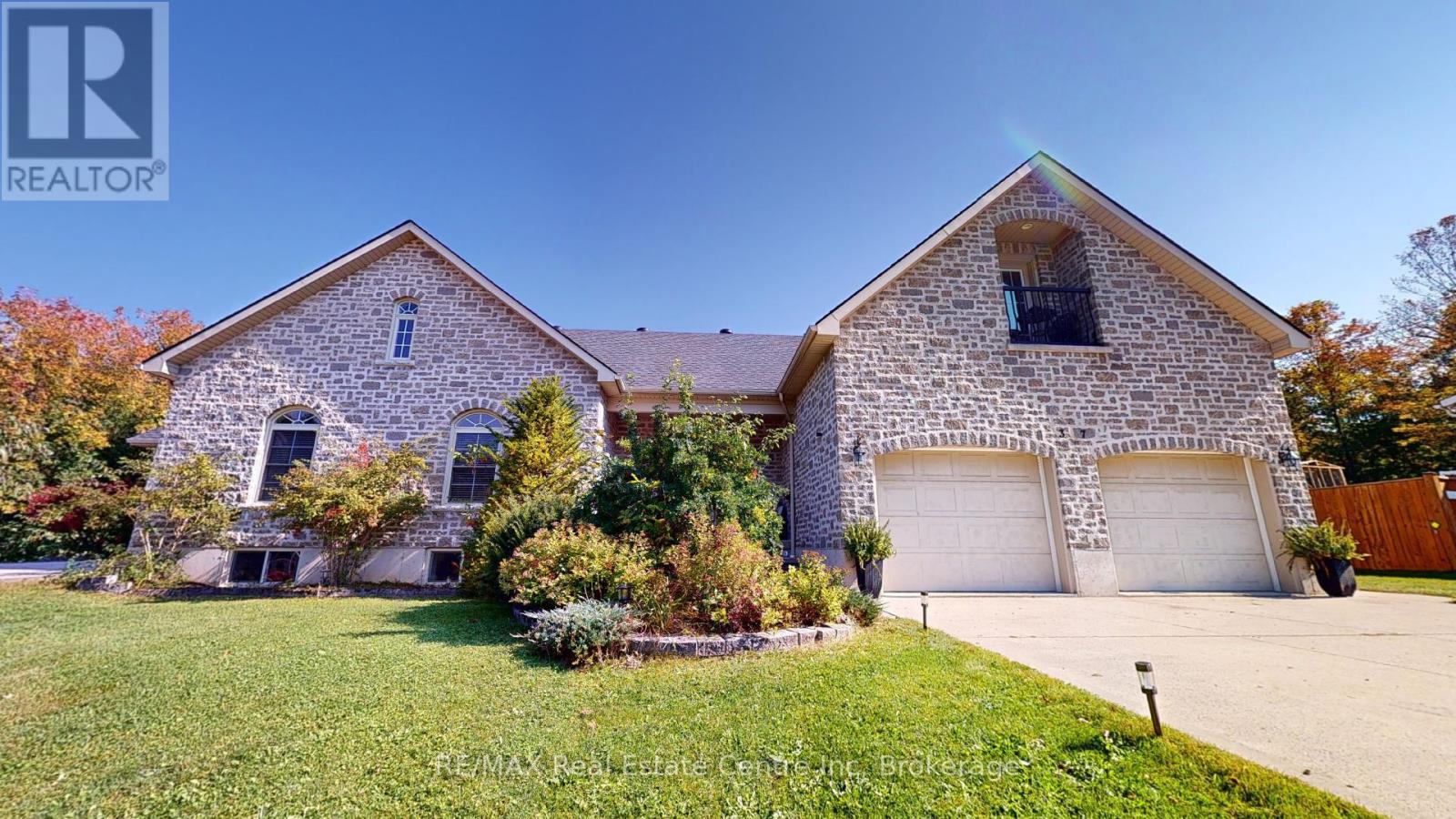 37 Dirstien Street S, Brockton, Ontario  N0G 1S0 - Photo 2 - X11994629