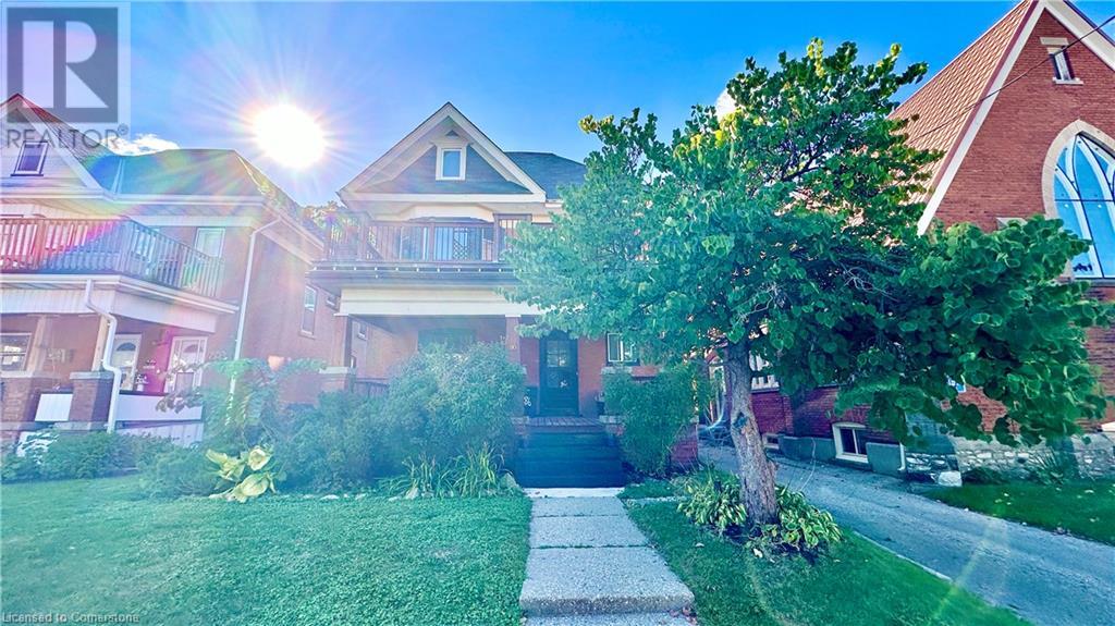 Property at 86 COLBORNE Street S image 4