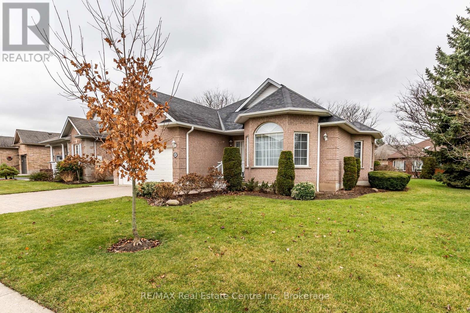 Property at 82 WHITE PINE WAY image 3