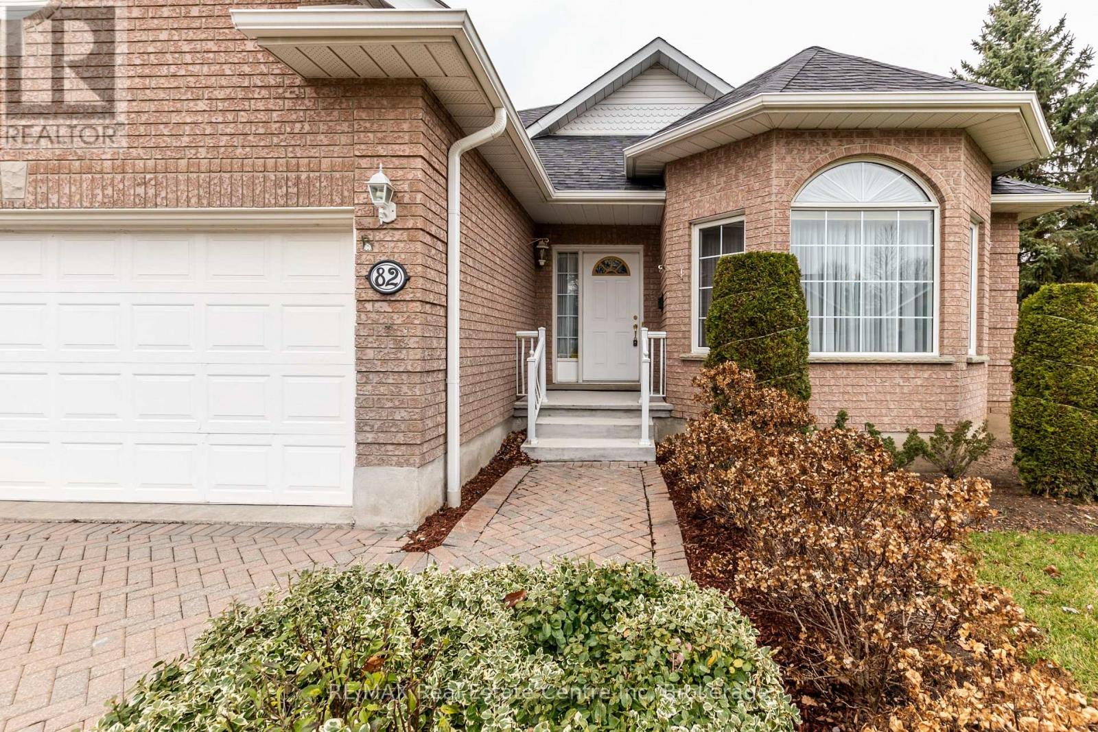 Property at 82 WHITE PINE WAY image 4