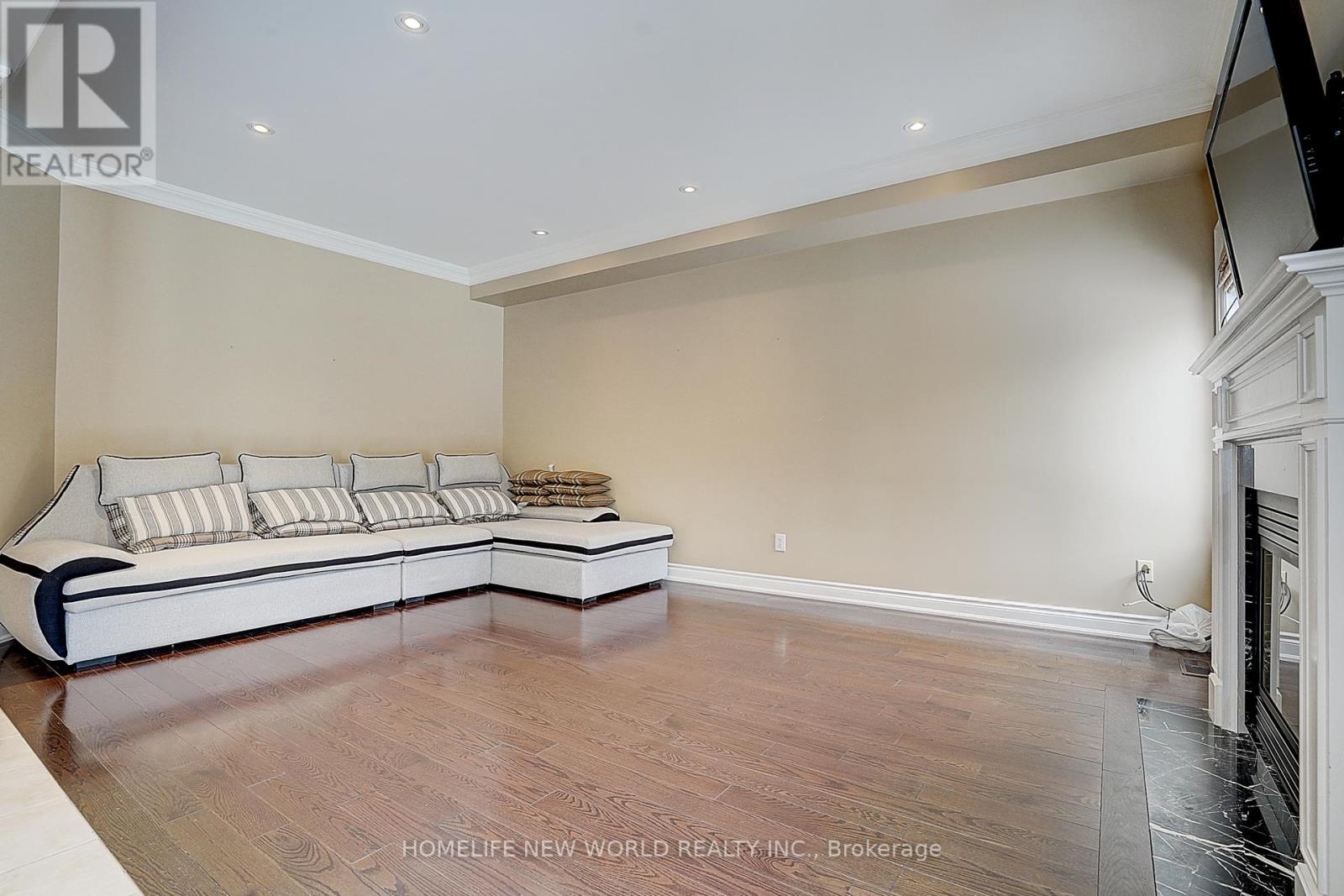 7 Gambit Avenue, Vaughan (Vellore Village), Ontario  L4H 0Y6 - Photo 10 - N11994653
