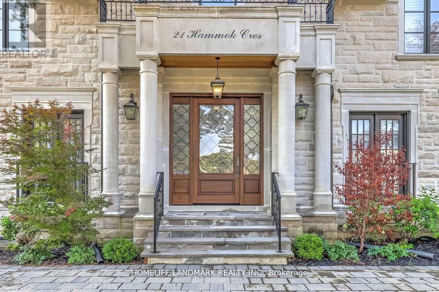 Property at 21 HAMMOK CRESCENT image 4