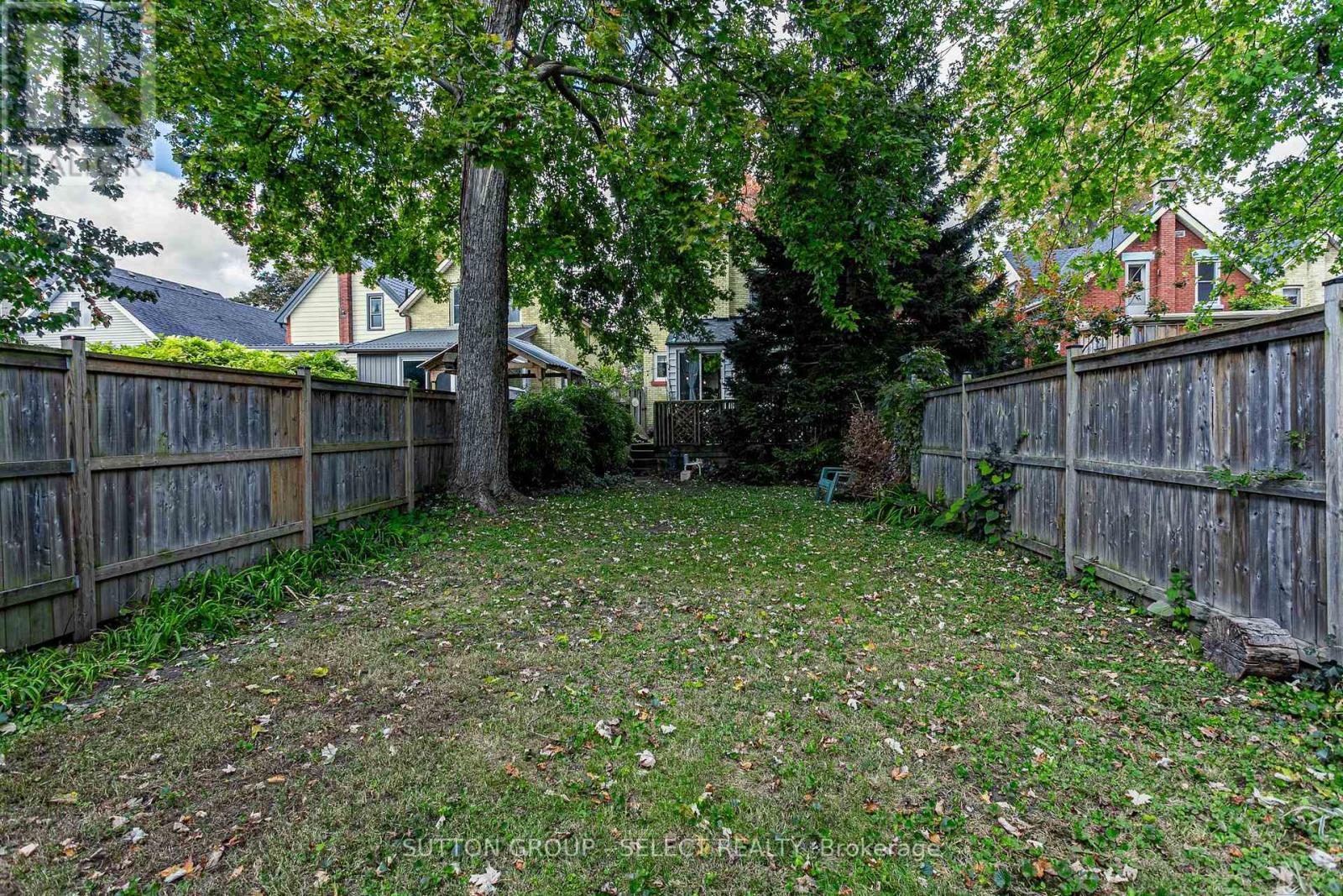 Photo 30 of 33 for 793 Lorne Avenue