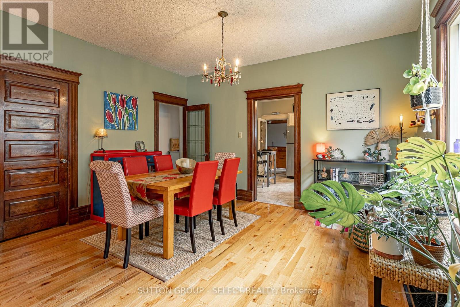 Photo 8 of 33 for 793 Lorne Avenue