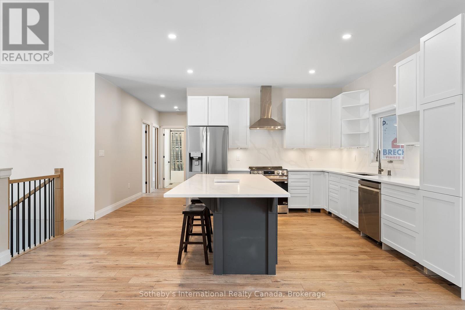 1094 Laidlaw Avenue, Gravenhurst, Ontario  L0K 2B0 - Photo 12 - X11994692