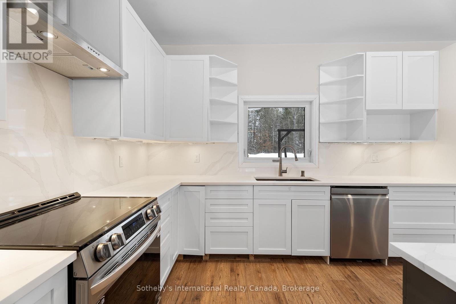 1094 Laidlaw Avenue, Gravenhurst, Ontario  L0K 2B0 - Photo 15 - X11994692