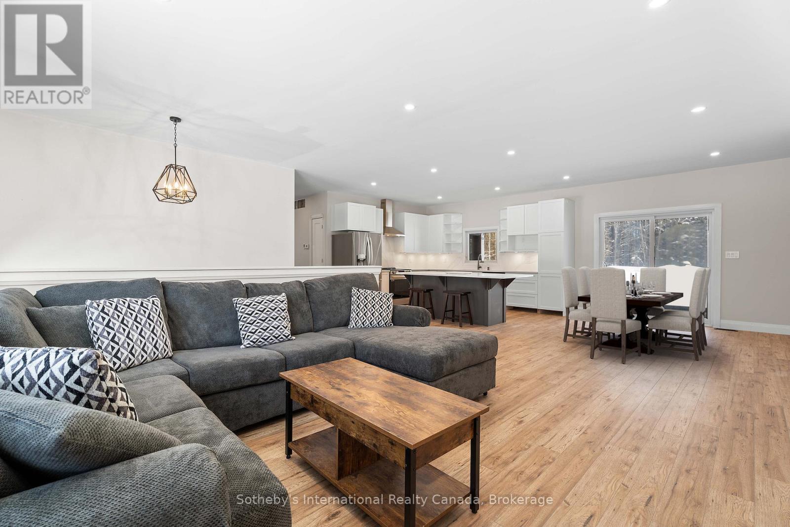 1094 Laidlaw Avenue, Gravenhurst, Ontario  L0K 2B0 - Photo 16 - X11994692