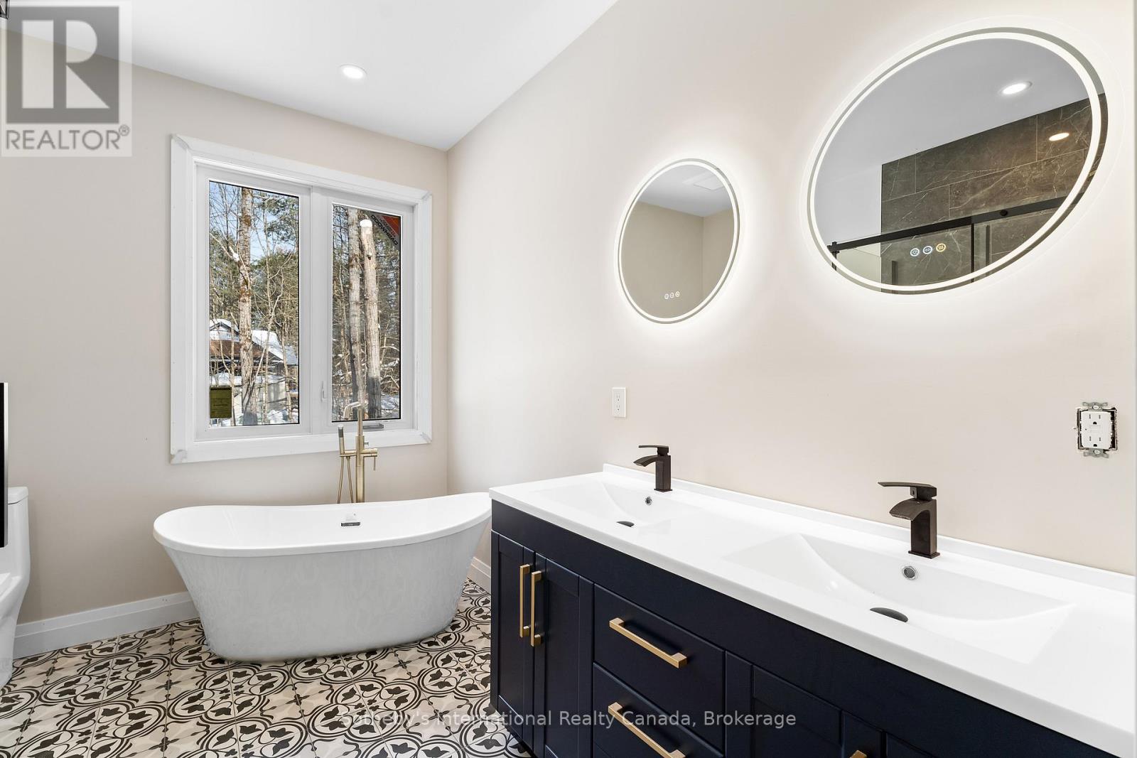 1094 Laidlaw Avenue, Gravenhurst, Ontario  L0K 2B0 - Photo 21 - X11994692