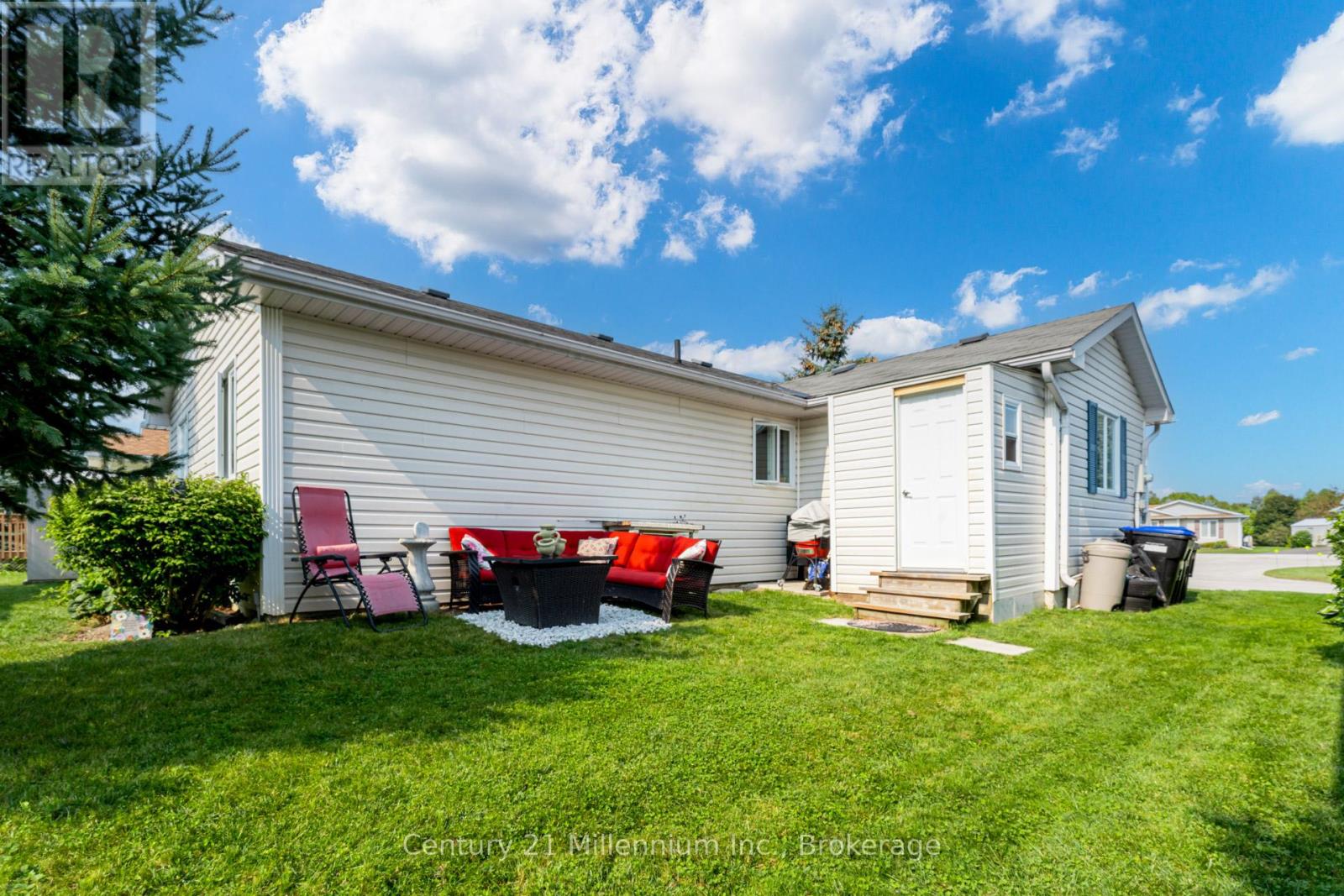 61 Pennsylvania Avenue S, Wasaga Beach, Ontario  L9Z 3A8 - Photo 26 - S11994829