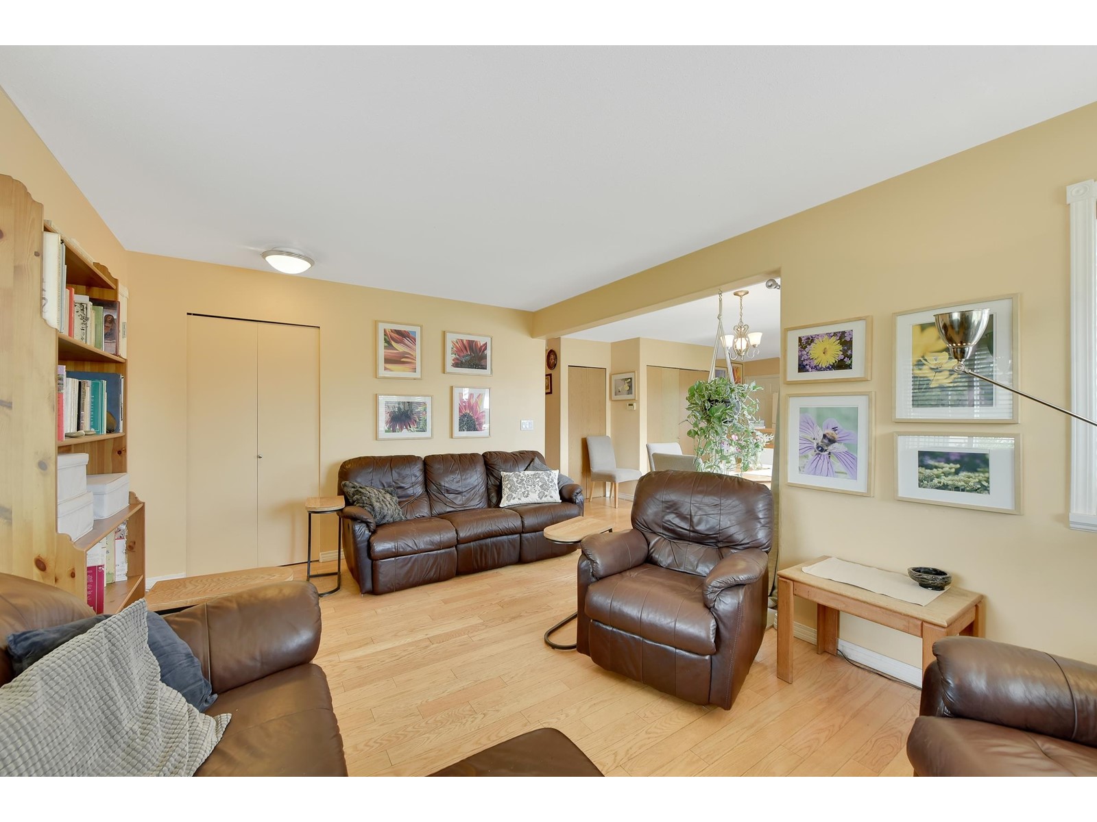8956 128st Street, Surrey, British Columbia  V3V 5M7 - Photo 4 - R2971548