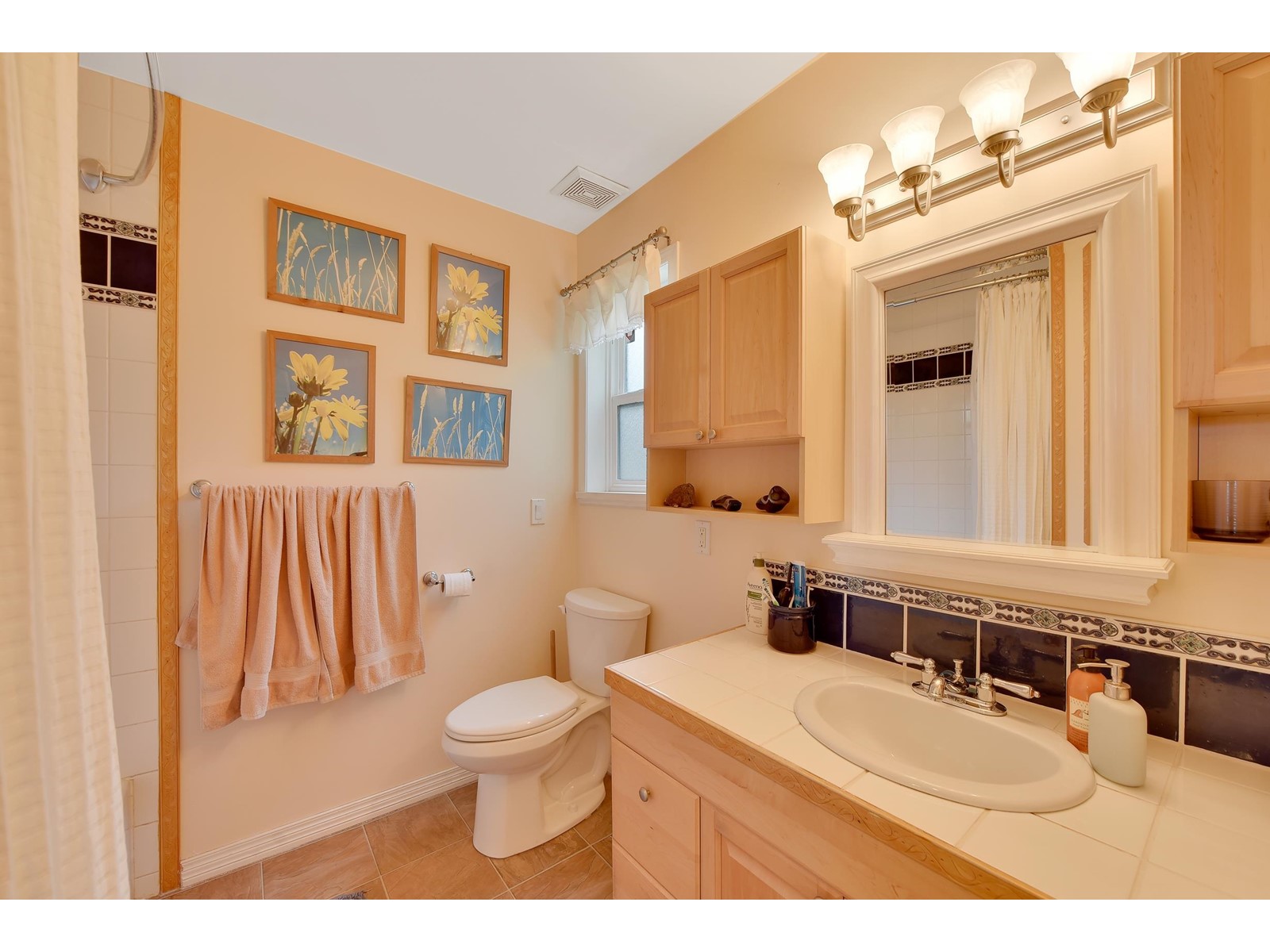 8956 128st Street, Surrey, British Columbia  V3V 5M7 - Photo 13 - R2971548