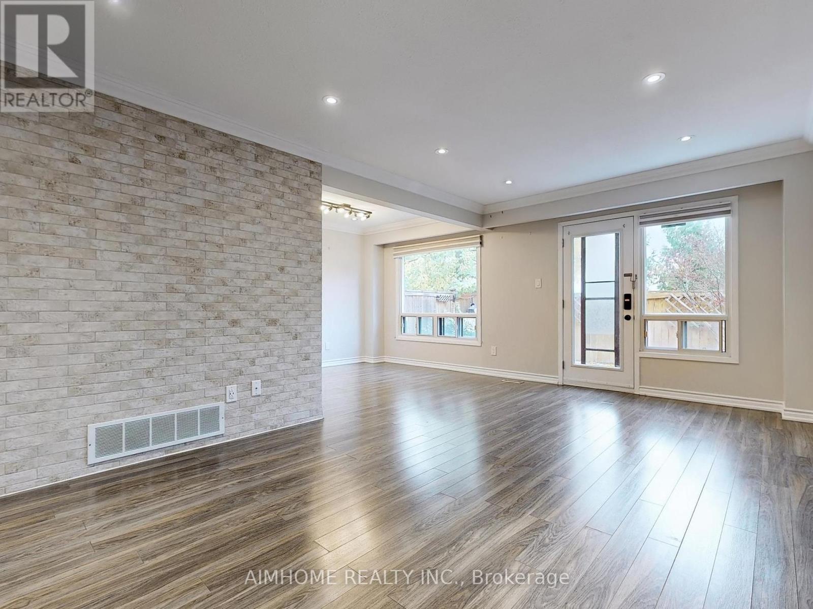 Property at 11 - 85 BAIF BOULEVARD image 4