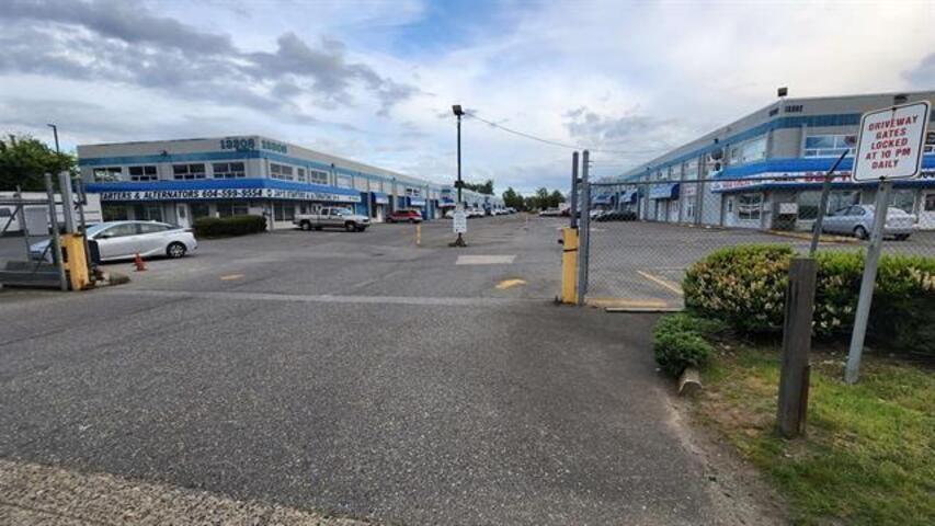 217 13308 76 AVENUE, surrey, British Columbia