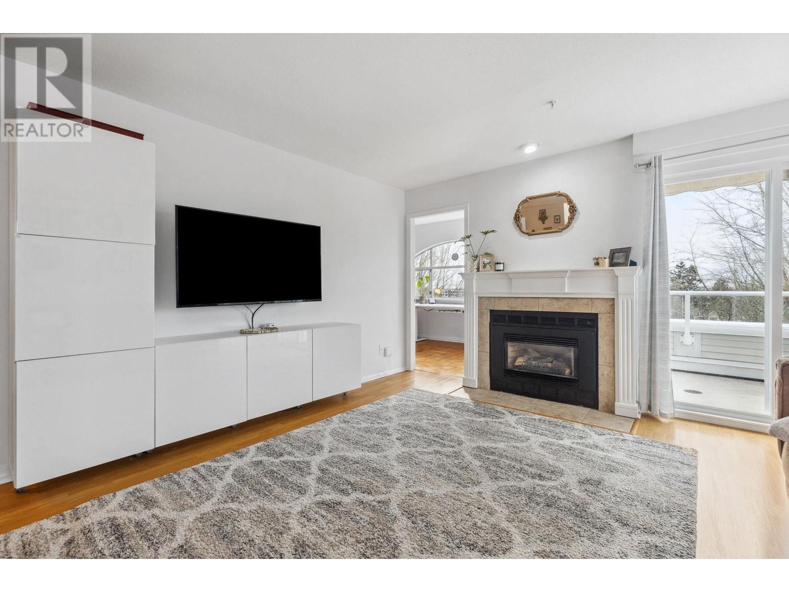 404 7680 S Columbia Street, Vancouver, British Columbia  V5X 4S8 - Photo 2 - R2970764