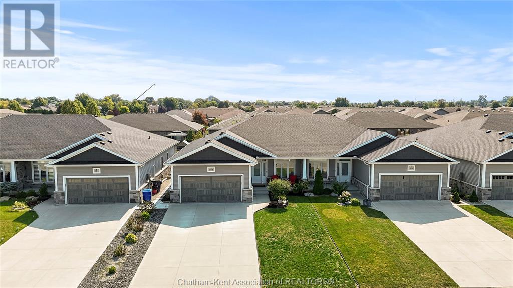 Property at 208 SUMMERSET PLACE image 3