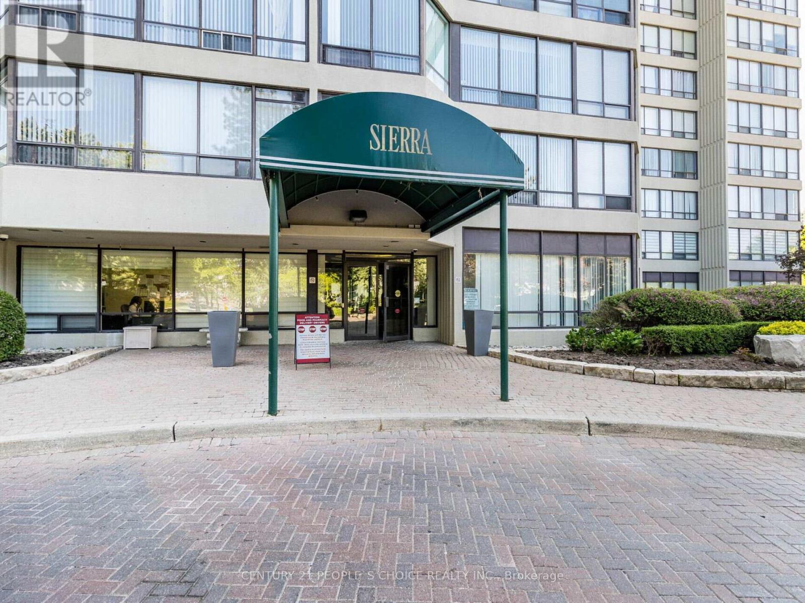Property at 103 - 26 HANOVER ROAD image 4