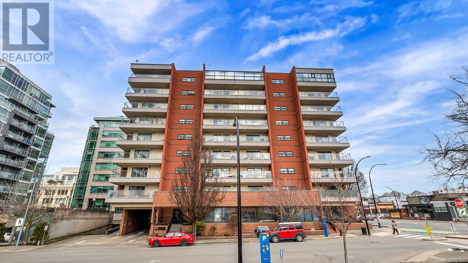 Property at 501 770 Cormorant St image 1