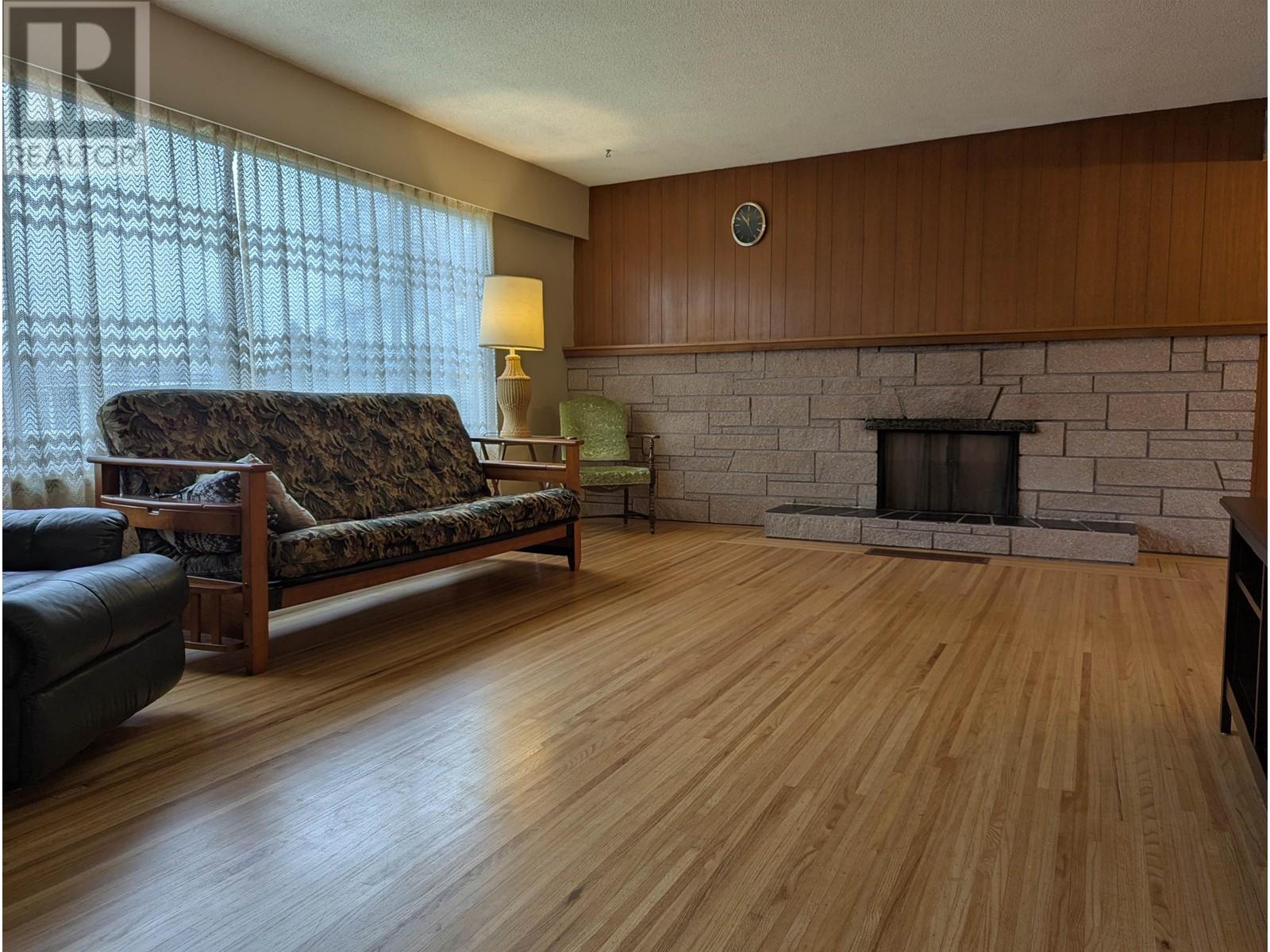 7193 Maureen Crescent, Burnaby, British Columbia  V5A 1H2 - Photo 13 - R2970111