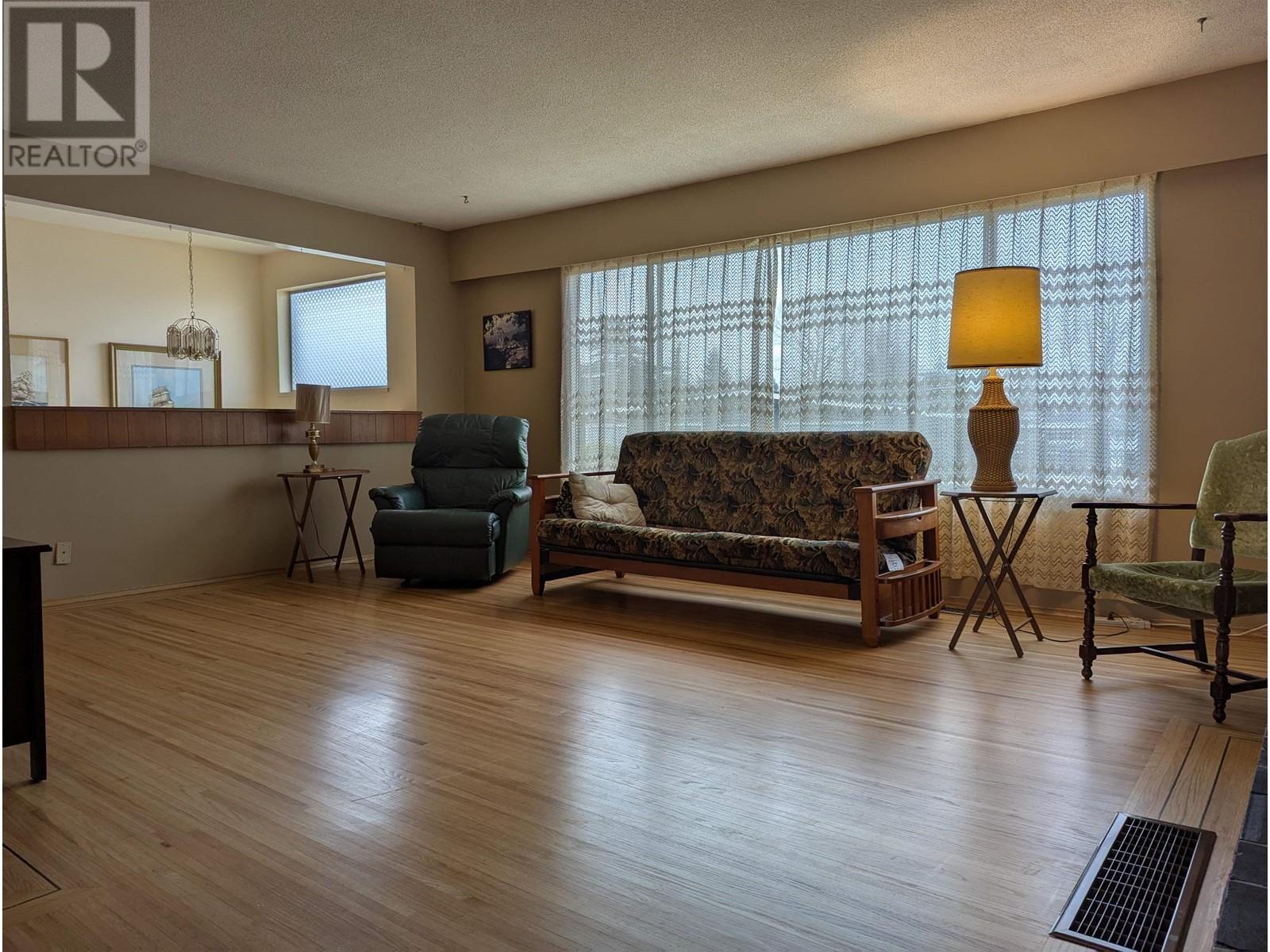 7193 Maureen Crescent, Burnaby, British Columbia  V5A 1H2 - Photo 14 - R2970111