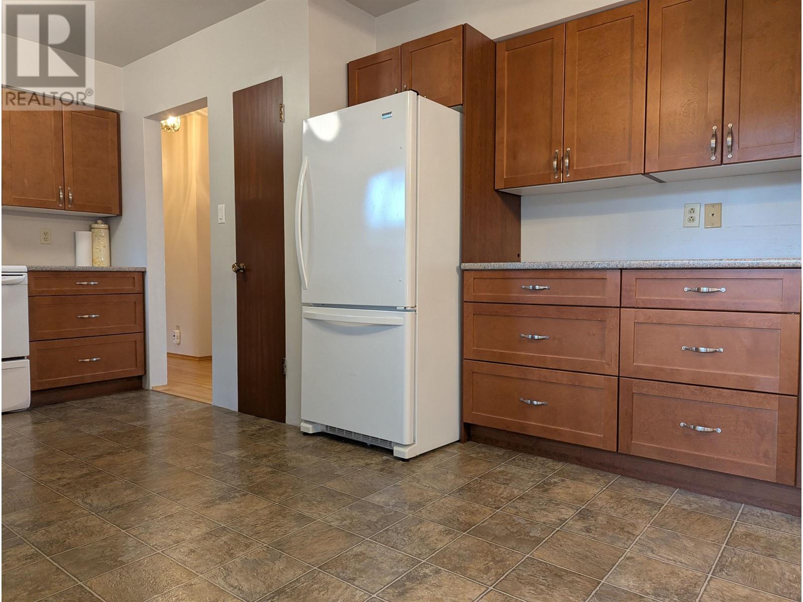 7193 Maureen Crescent, Burnaby, British Columbia  V5A 1H2 - Photo 9 - R2970111