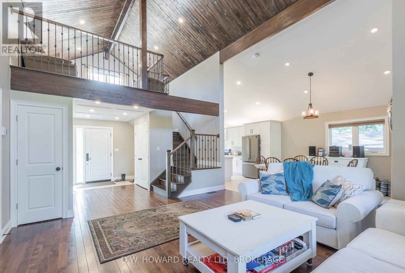 Property at 145 BEECHWOOD AVENUE image 4