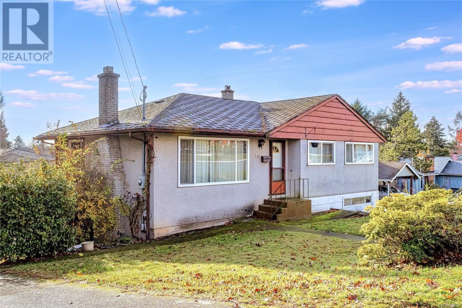 Property at 881 McKenzie Ave image 2