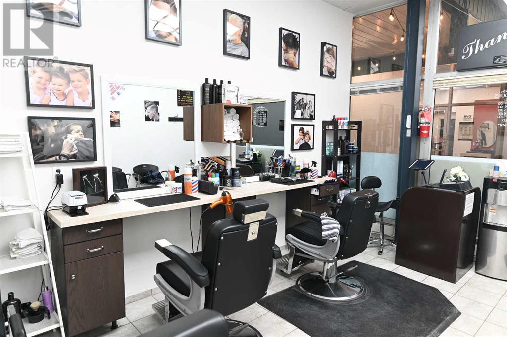C, 901 Heritage Drive Sw, Calgary, Alberta  T2V 2W8 - Photo 3 - A2194277
