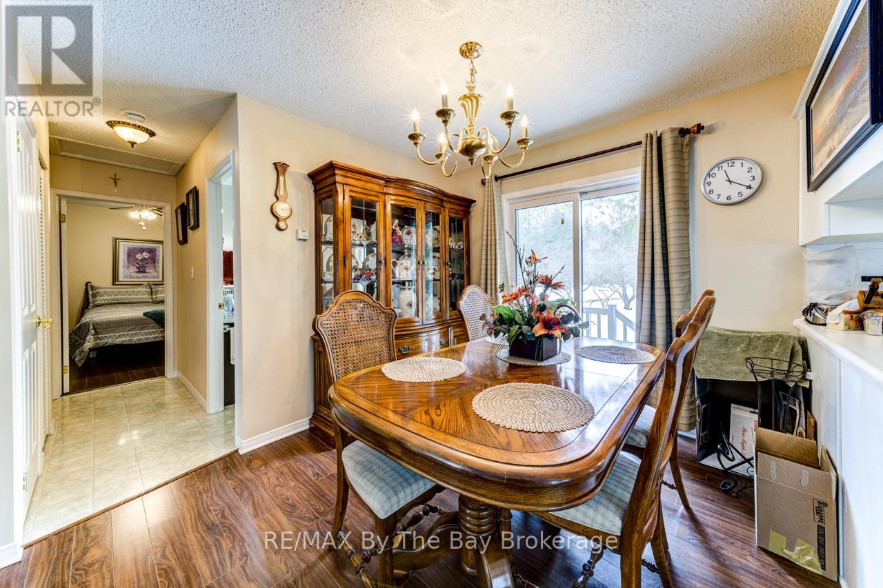 2 Topaz Street, Wasaga Beach, Ontario  L9Z 1X7 - Photo 10 - S11995135