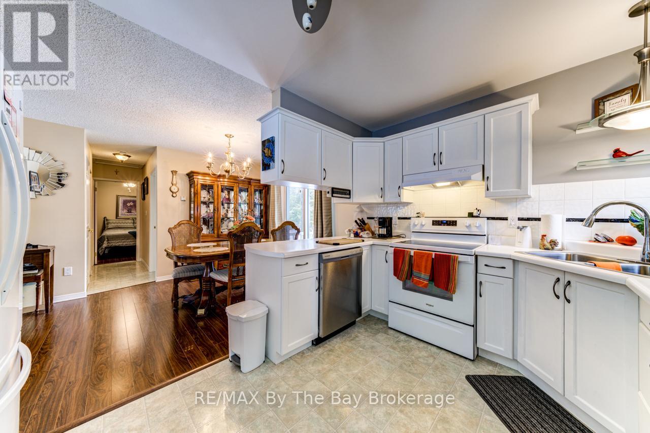 2 Topaz Street, Wasaga Beach, Ontario  L9Z 1X7 - Photo 17 - S11995135