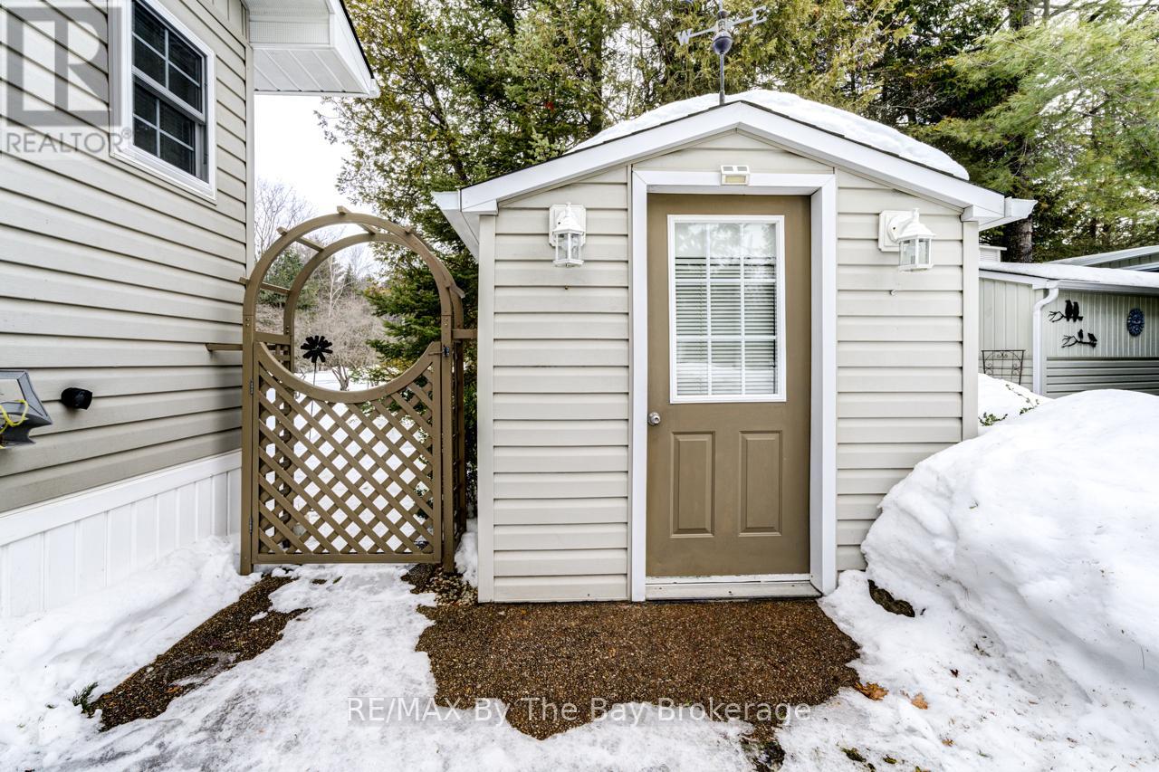 2 Topaz Street, Wasaga Beach, Ontario  L9Z 1X7 - Photo 22 - S11995135