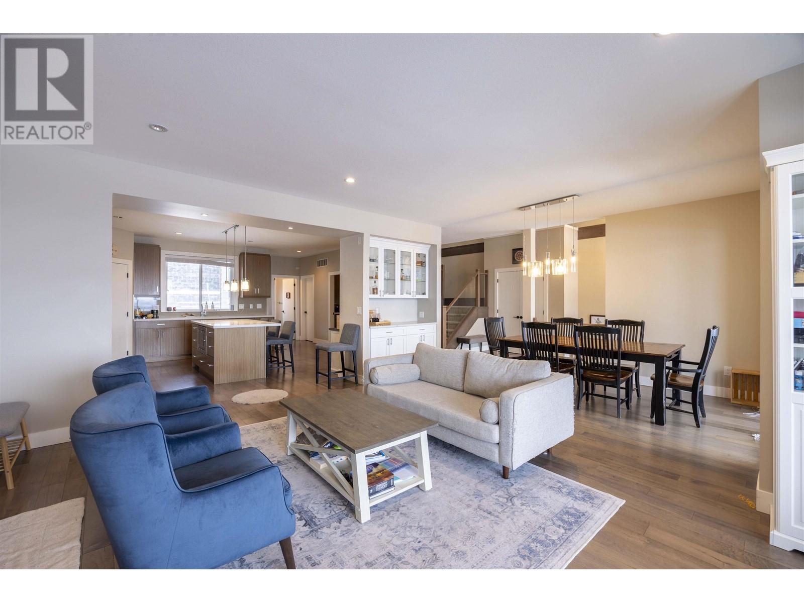 Property at 3501 SHEFFIELD AVENUE image 3
