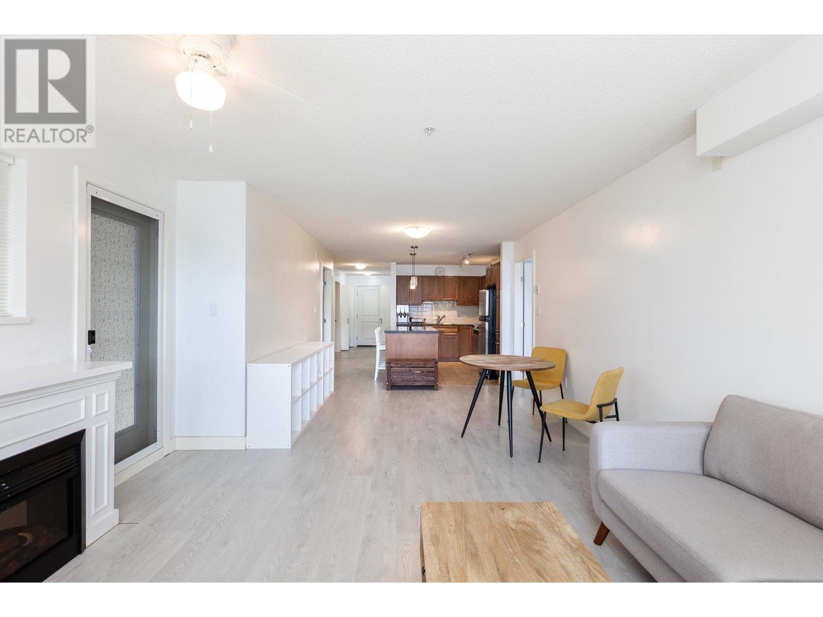207 19673 Meadow Gardens Way, Pitt Meadows, British Columbia  V3Y 0A1 - Photo 8 - R2970860