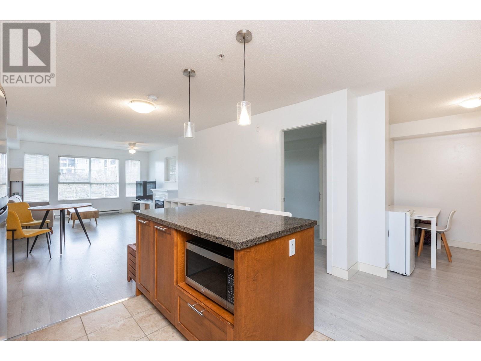 207 19673 Meadow Gardens Way, Pitt Meadows, British Columbia  V3Y 0A1 - Photo 5 - R2970860