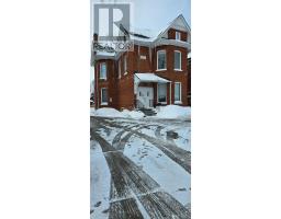 247 MAIN STREET N, Brampton, Ontario