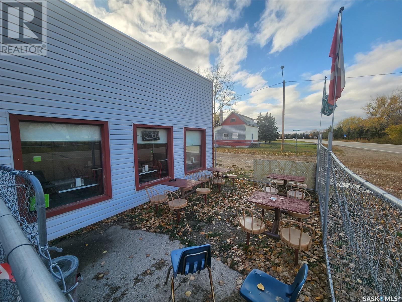96 Alberta Street, Eyebrow, Saskatchewan  S0H 0C8 - Photo 11 - SK996614