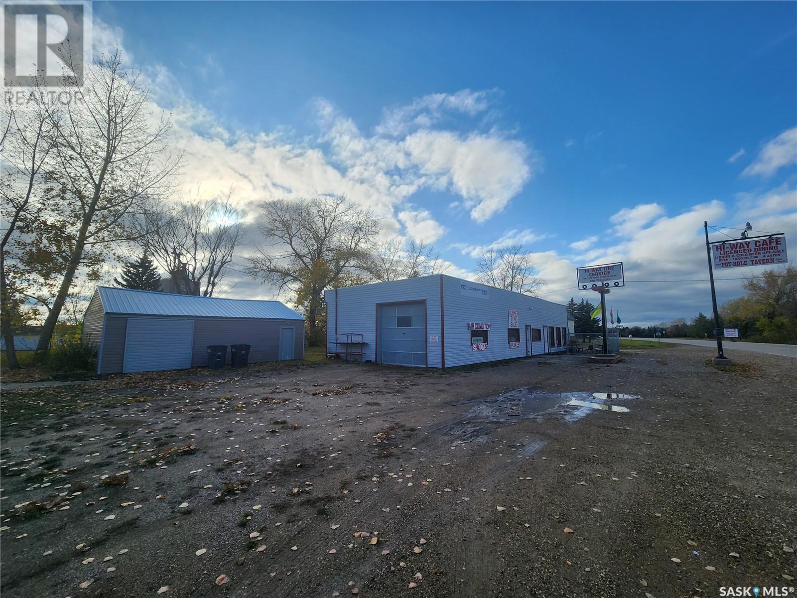 96 Alberta Street, Eyebrow, Saskatchewan  S0H 0C8 - Photo 3 - SK996614
