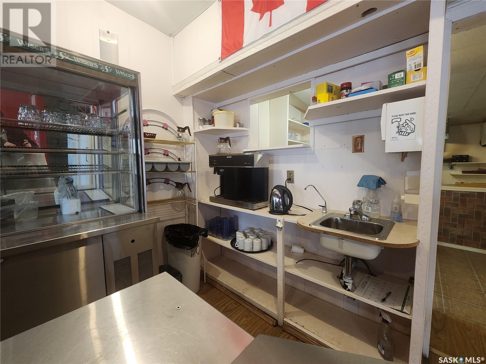 96 Alberta Street, Eyebrow, Saskatchewan  S0H 0C8 - Photo 39 - SK996614